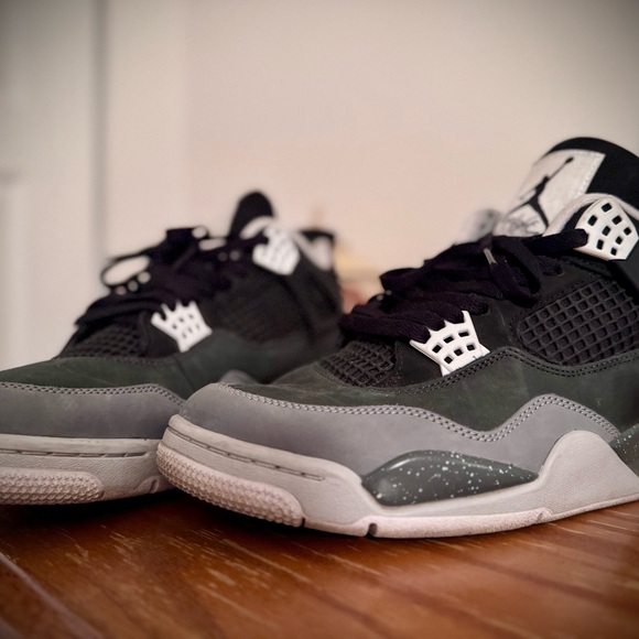 Air Jordan 4 “Fear” (2023 Retro) - Size 11 - Great Condition